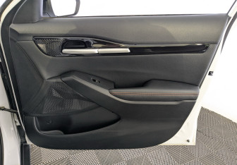 Подержанный автомобиль Kia Seltos 2024 года (19 фото)