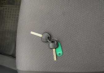 Подержанный автомобиль Kia Rio Hatchback 2009 года (16 фото)