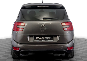 Подержанный автомобиль Citroen C4 Picasso 2016 года (6 фото)