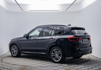 Подержанный автомобиль BMW X3 2019 года (7 фото)