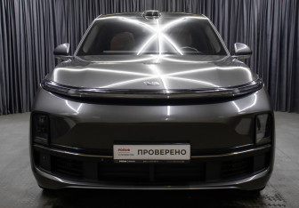 Подержанный автомобиль LiXiang L9 2023 года (2 фото)