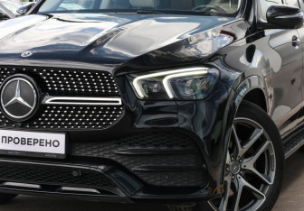 Подержанный автомобиль Mercedes-Benz GLE 2021 года (30 фото)