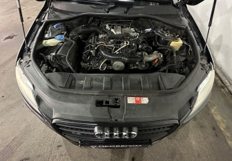 Подержанный автомобиль Audi Q7 2007 года (22 фото)