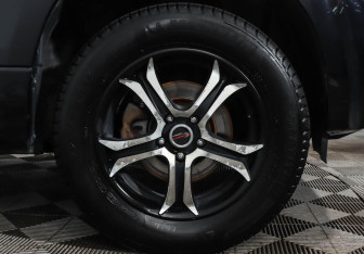 Подержанный автомобиль Suzuki Grand Vitara 2013 года (5 фото)