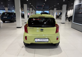 Подержанный автомобиль Kia Picanto 2011 года (3 фото)