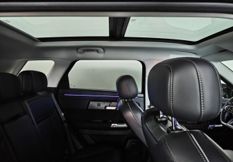 Подержанный автомобиль Jaecoo J7 2023 года (17 фото)