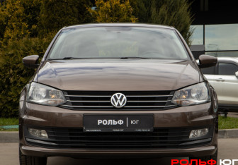 Подержанный автомобиль Volkswagen Polo Sedan 2017 года (22 фото)