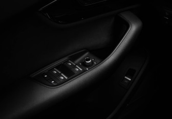 Подержанный автомобиль Audi Q7 2018 года (14 фото)