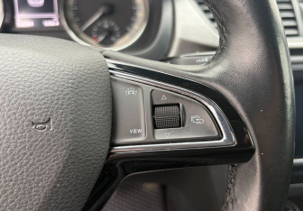 Подержанный автомобиль Skoda Rapid Liftback 2018 года (17 фото)