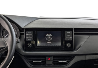 Подержанный автомобиль Skoda Rapid Liftback 2021 года (17 фото)