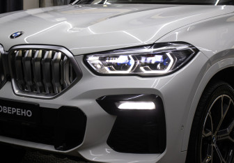 Подержанный автомобиль BMW X6 2020 года (25 фото)