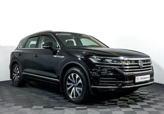Подержанный автомобиль Volkswagen Touareg 2021 года (3 фото)