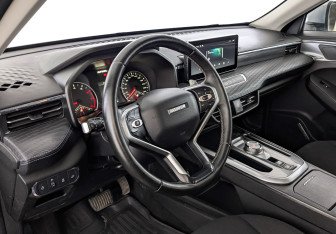 Подержанный автомобиль Haval Jolion 2023 года (15 фото)