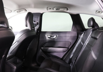 Подержанный автомобиль Volvo XC60 2021 года (12 фото)