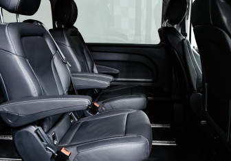 Подержанный автомобиль Mercedes-Benz Vito 2016 года (12 фото)