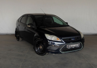 Подержанный автомобиль Ford Focus Hatchback 2010 года (3 фото)