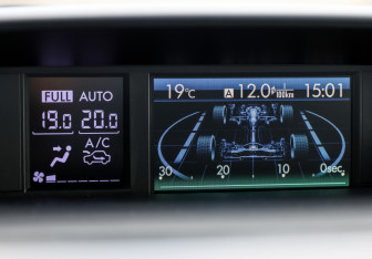 Подержанный автомобиль Subaru Forester Suv 2014 года (19 фото)