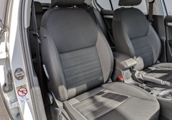 Подержанный автомобиль Skoda Octavia Liftback 2019 года (23 фото)