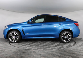 Подержанный автомобиль BMW X6 2018 года (5 фото)
