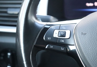 Подержанный автомобиль Volkswagen Teramont 2018 года (17 фото)
