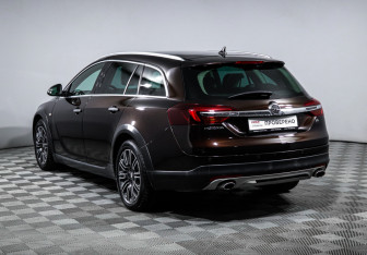 Подержанный автомобиль Opel Insignia Wagon 2014 года (7 фото)