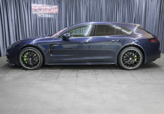 Подержанный автомобиль Porsche Panamera Wagon 2019 года (8 фото)