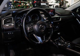 Подержанный автомобиль Mazda 6 Sedan 2016 года (15 фото)