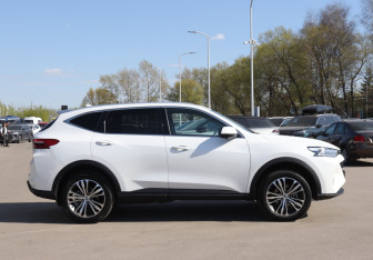 Подержанный автомобиль Haval F7 2022 года (4 фото)