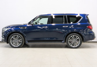 Подержанный автомобиль Infiniti QX80 2019 года (8 фото)