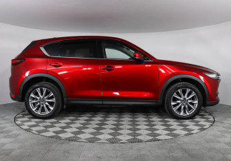 Подержанный автомобиль Mazda CX-5 2020 года (4 фото)
