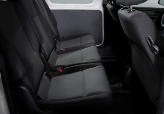Подержанный автомобиль Volkswagen Caddy Compactvan 2016 года (10 фото)