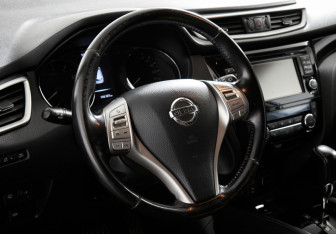 Подержанный автомобиль Nissan Qashqai 2014 года (13 фото)