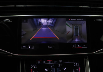 Подержанный автомобиль Audi Q8 2019 года (19 фото)