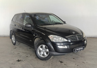 Подержанный автомобиль SsangYong Kyron 2012 года (3 фото)
