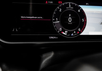 Подержанный автомобиль Land Rover Range Rover Sport 2018 года (11 фото)