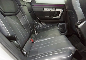 Подержанный автомобиль Jaecoo J7 2023 года (11 фото)