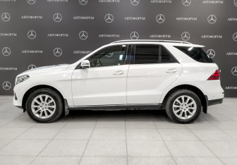 Подержанный автомобиль Mercedes-Benz GLE 2016 года (8 фото)