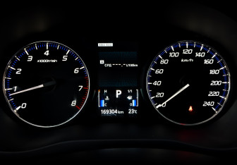 Подержанный автомобиль Mitsubishi Outlander 2019 года (13 фото)