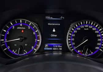 Подержанный автомобиль Infiniti Q60 Coupe 2020 года (16 фото)