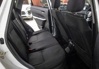 Подержанный автомобиль Suzuki Vitara 2017 года (12 фото)