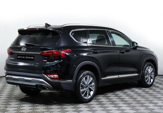 Подержанный автомобиль Hyundai Santa Fe 2019 года (5 фото)