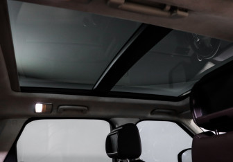 Подержанный автомобиль Land Rover Range Rover Sport 2016 года (17 фото)