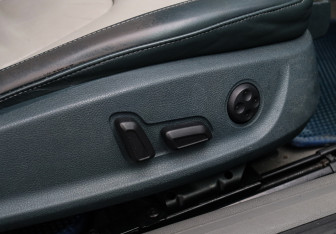 Подержанный автомобиль Audi A5 Coupe 2009 года (8 фото)