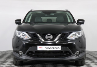 Подержанный автомобиль Nissan Qashqai 2017 года (2 фото)