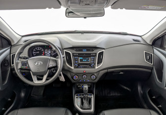 Подержанный автомобиль Hyundai Creta 2019 года (14 фото)