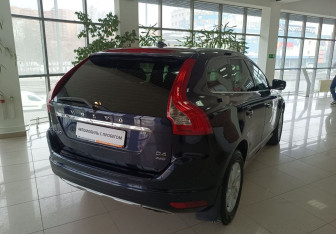 Подержанный автомобиль Volvo XC60 2016 года (5 фото)
