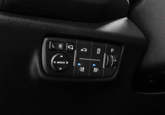 Подержанный автомобиль Changan Eado Plus 2023 года (17 фото)