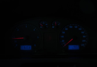 Подержанный автомобиль Volkswagen Transporter Van 2005 года (11 фото)