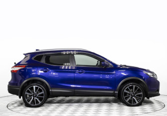 Подержанный автомобиль Nissan Qashqai 2018 года (4 фото)