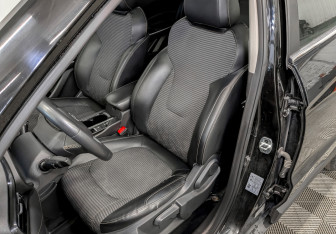 Подержанный автомобиль Москвич 3 2023 года (20 фото)